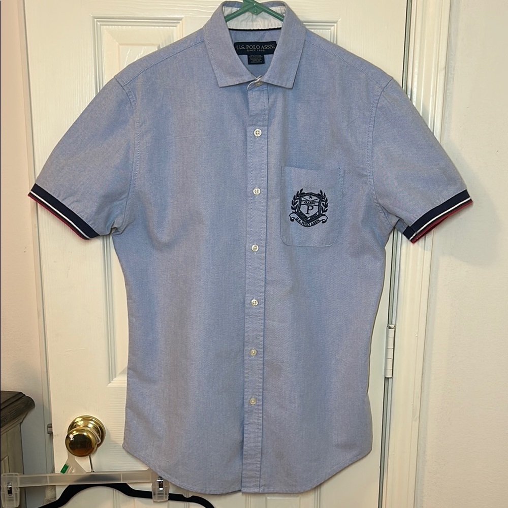 U.S. Polo ASSN. men’s Short Sleeve Shirt. Size Small but fits like a Medium.